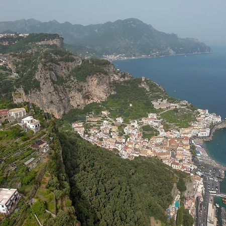 La Lucciola Daire Amalfi Dış mekan fotoğraf